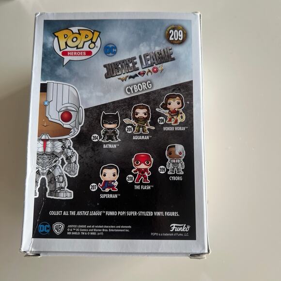 Funko Pop! Justice League Vinyl Figure of Cyborg #209 - Picture 3 of 5